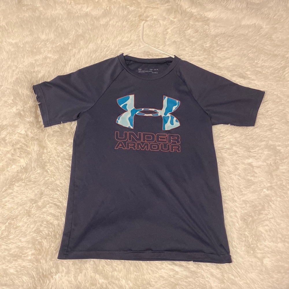 Boys shirt M